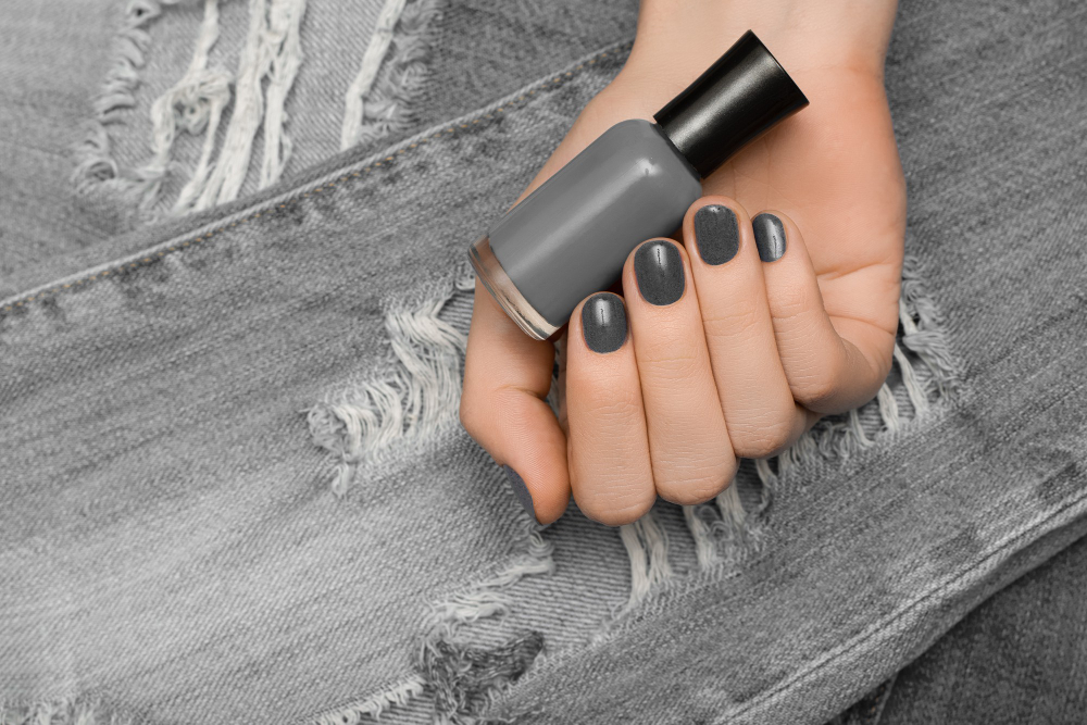 nail salon 80021